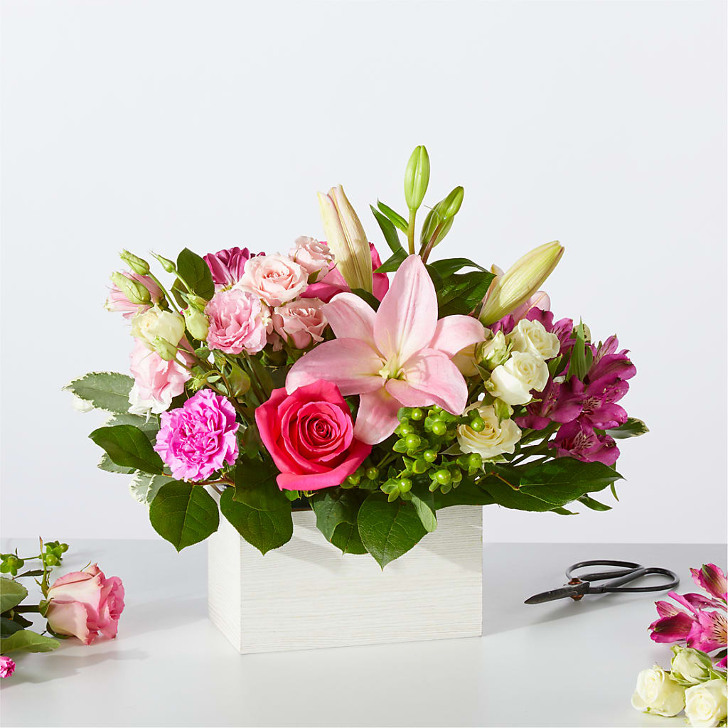 Sweetberry Box – A Florist Original – Meta Flowers, Manassas VA