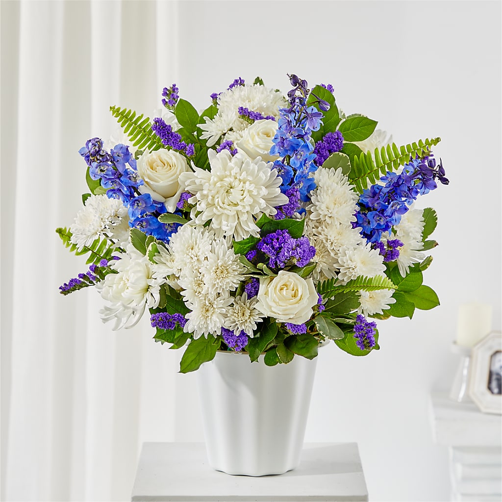 Hold Dear Tabletop Basket – Meta Flowers, Manassas VA