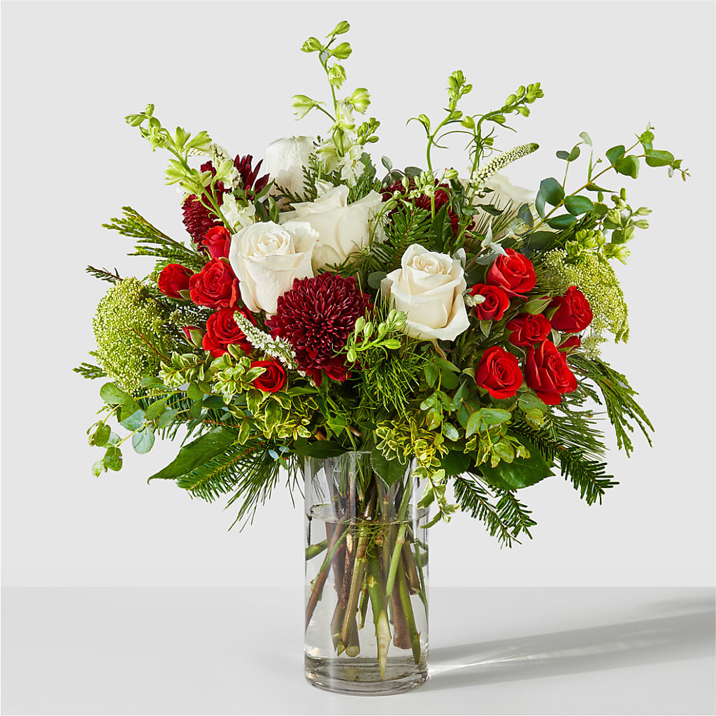 Favorite Traditions Bouquet – Meta Flowers, Manassas VA