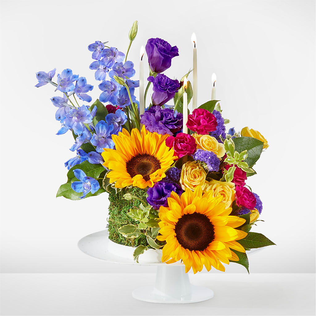 Star of the Day Floral Cake – Meta Flowers, Manassas VA