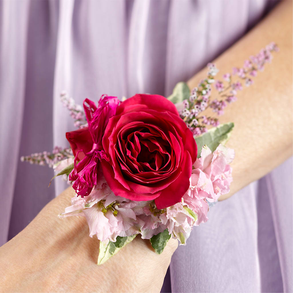 Rose Charm Corsage – Meta Flowers, Manassas VA