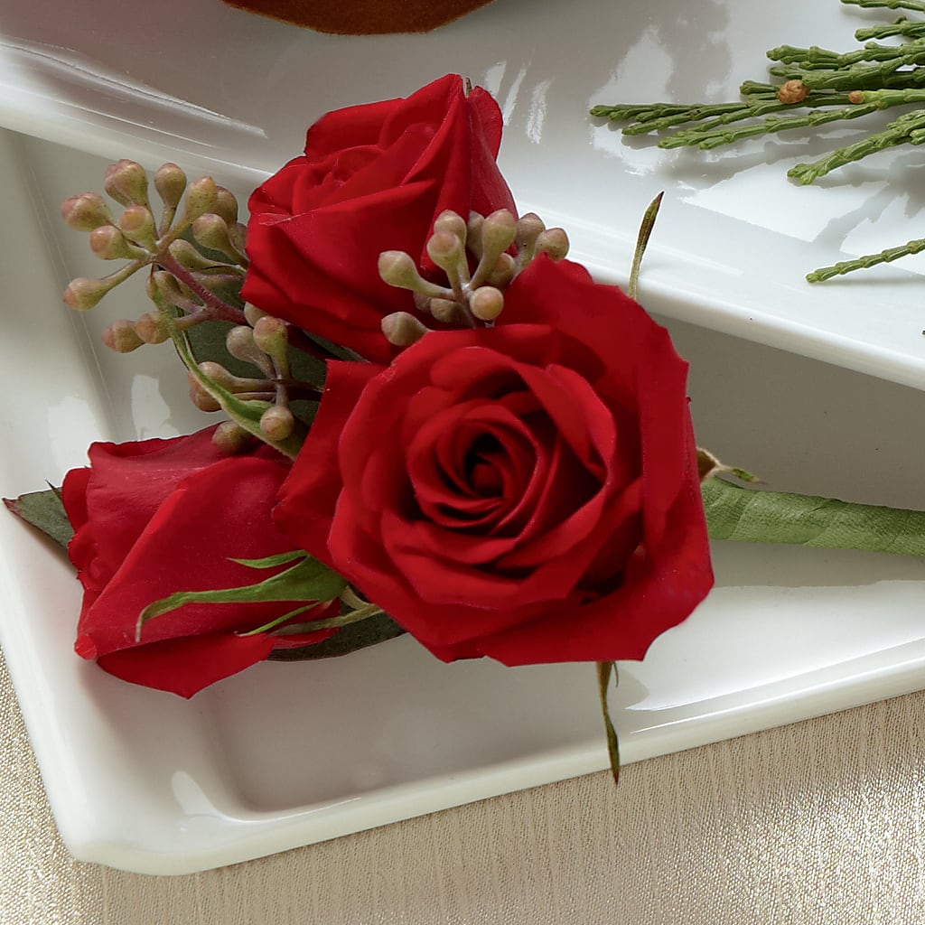 Red Spray Rose Boutonniere – Meta Flowers, Manassas VA