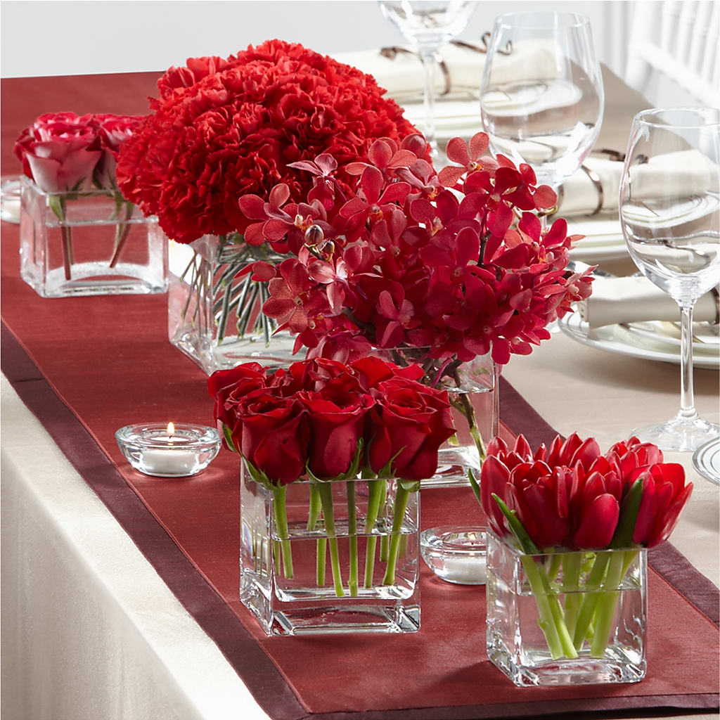 Modern Grace Centerpiece – Meta Flowers, Manassas VA