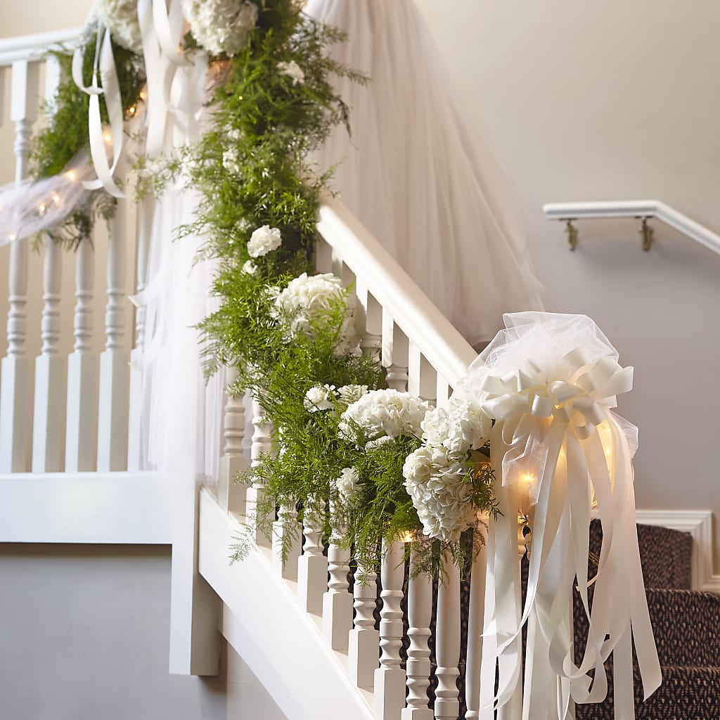 Champagne Dreams Garland – Meta Flowers, Manassas VA