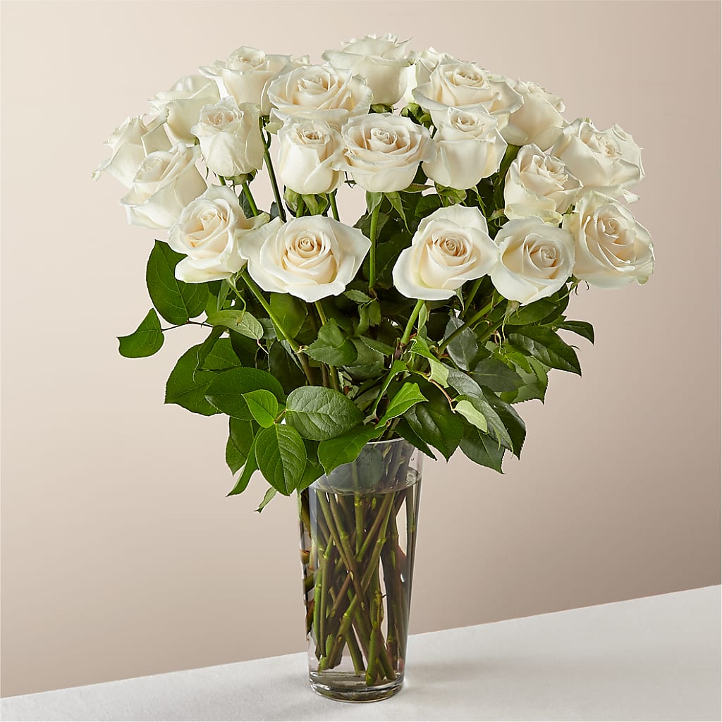 Bouquet de roses blanches à longues tiges