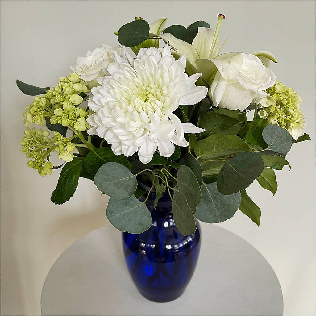 Snowy Dreams Bouquet –  Meta Flowers, Manassas VA