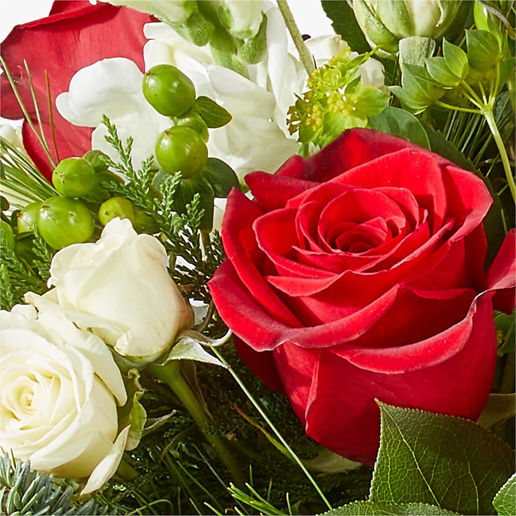 Deck the Halls Bouquet –  Meta Flowers, Manassas VA