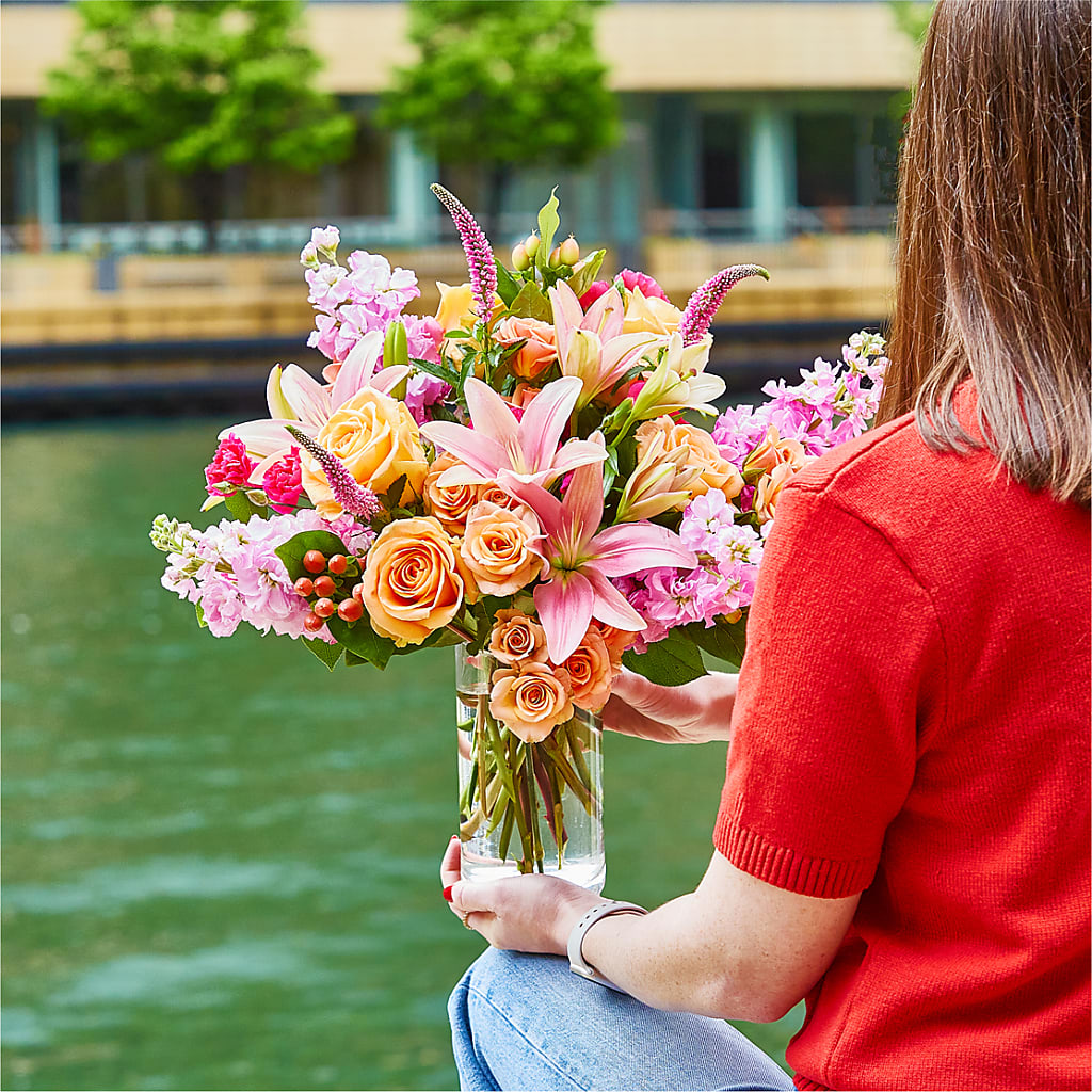 Bisous Bouquet –  Meta Flowers, Manassas VA
